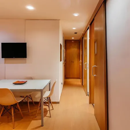 Apartment Cozy Casanova-eixample Barcelona