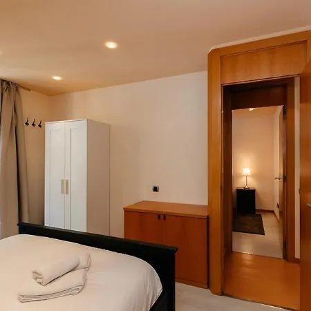 Cozy Casanova-eixample Apartment Barcelona